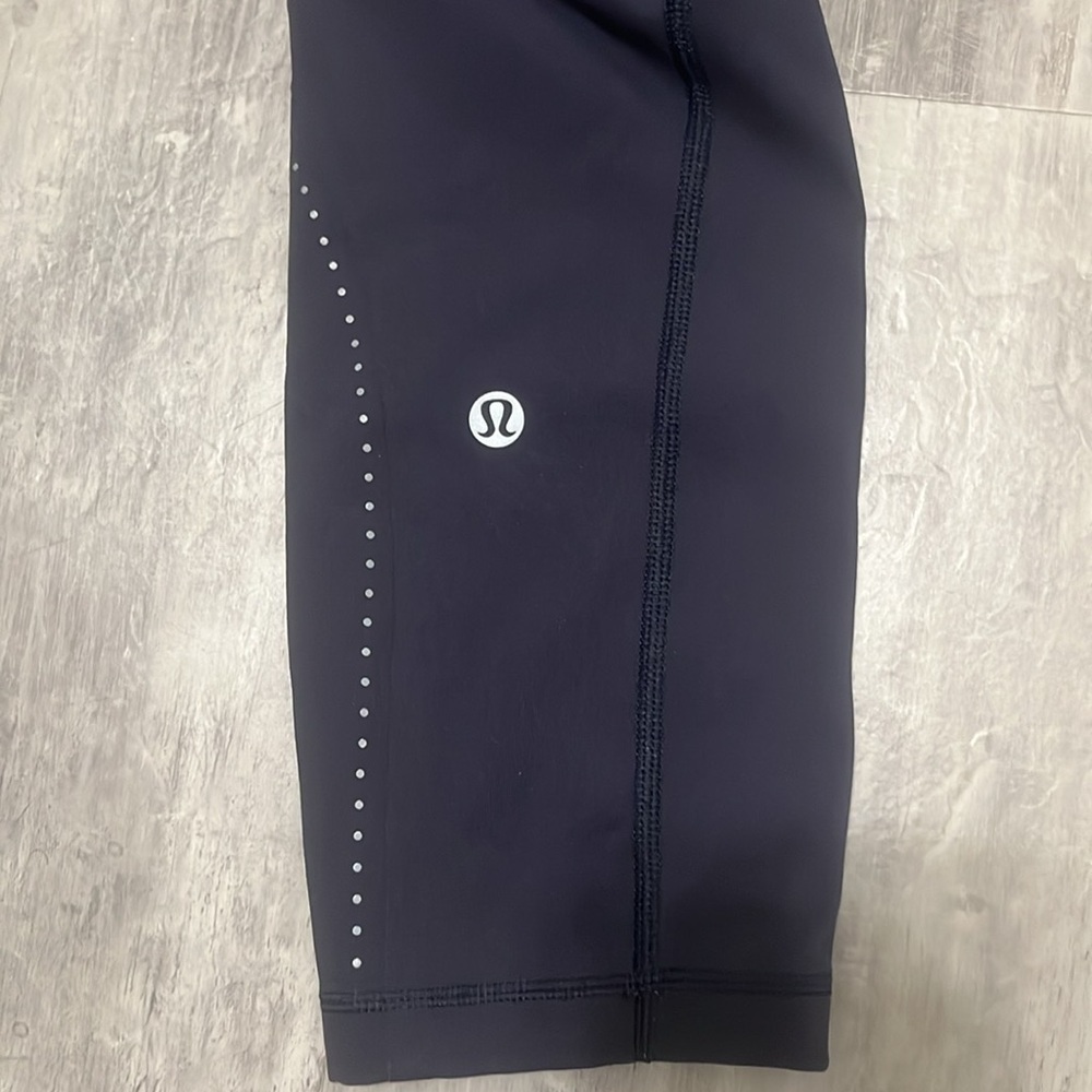 Lululemon Extra Mile Reflective Dots Navy Leggings Size 4 - Picture 5 of 10
